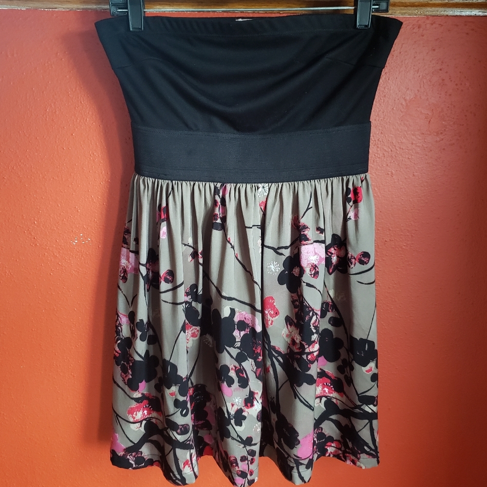 😎 3 for $15 Strapless Dress